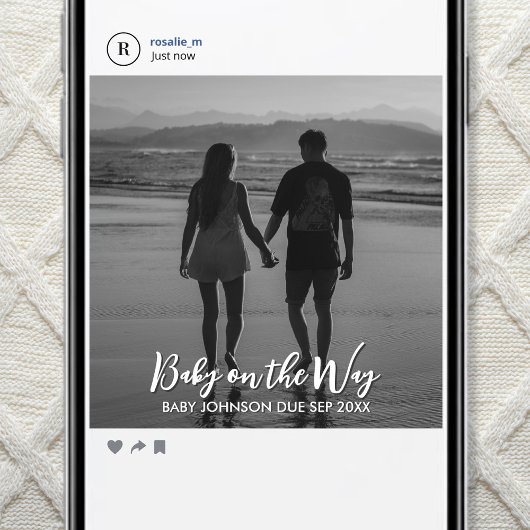 Digital Social Media Pregnancy Reveal Photo 案内状