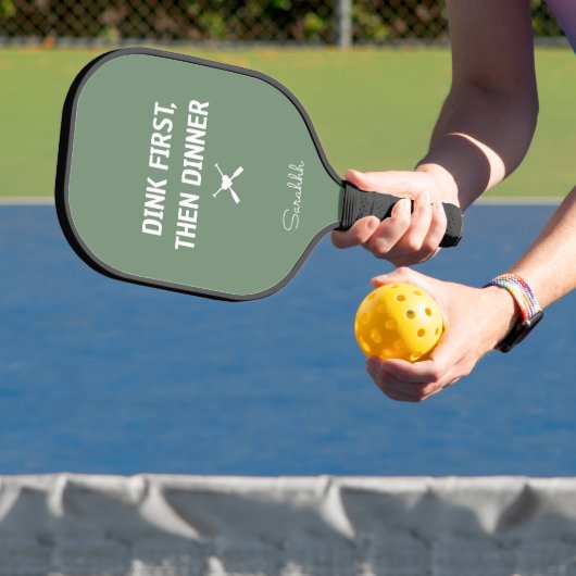 Dink First Then Dinner Personalized Pickleball Mom ピックルボールラケット (インサイチュ)