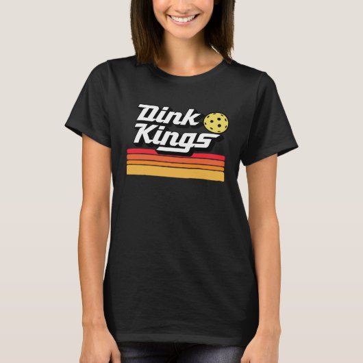 Dink Kings Cute Pickleball Team 80s Pickle Ball R Tシャツ (正面)