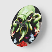 Dinner with Cthulhu ラウンド壁時計 (傾斜)