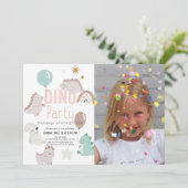 Dinoパーティーピンクダノガールフォト誕生日 招待状 (スタンド正面)