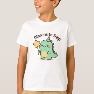 Dino-mite Day – Cute Dinosaur Party Design Tシャツ