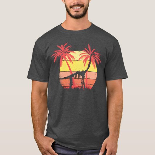 Dinosaur Brachiosaurus Skeleton Summer Sunset 80s Tシャツ (正面)