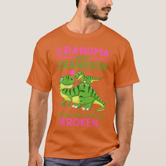 Dinosaur Grandma And Grandson A Bondhat Cant Be Br Tシャツ (正面)