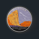 Dinosaur National Monument Vintage Circle  缶バッジ<br><div class="desc">Dinosaur vector artwork design. The park contains over 800 paleontological sites and has fossils of dinosaurs including Allosaurus,  Deinonychus,  Abydosaurus,  and various sauropods.</div>