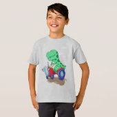 Dinosaure sur un tracteur tシャツ (正面フル)