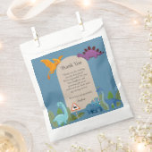 Dinosaurs Crossing, T-rex Baby Shower フェイバーバッグ (クリップ留めされた状態)