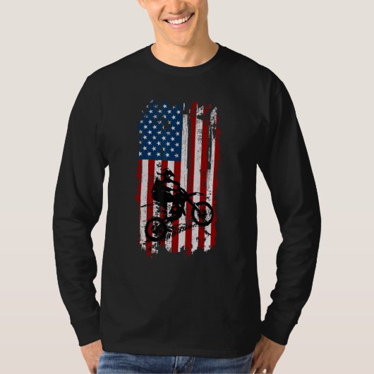 Dirt Bike USA Flag Motocross American Flag Tシャツ (正面)