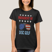 Disc Golf Accessories USA Flag Disc Golf Saying Tシャツ (正面)