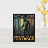 Disc Golf Sasquatch Bigfoot Disc Golfer Funny Disc カード (黄色い花)