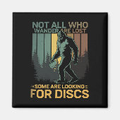 Disc Golf Sasquatch Bigfoot Disc Golfer Funny Disc マグネット (正面)