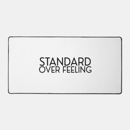 Discipline Over Motivation Minimalist Desk Mat デスクマット (正面)