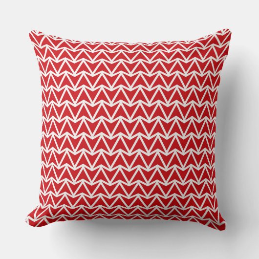 Discover the Impact of Red Zigzag Pattern クッション (正面)