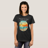 Discover the Magic of Sea and Sunset with Friends  Tシャツ (正面フル)