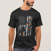 Distressed American Flag Autism Daddy Bear Awarene Tシャツ (正面)