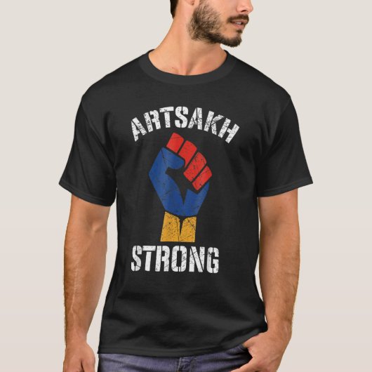 Distressed Artsakh Strong Artsakh is Armenia Arm Tシャツ (正面)