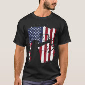 Distressed Compound Bow Archer American Flag Tシャツ (正面)