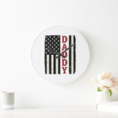 Distressed Daddy American Flag Shirt Design_1 ラージ壁時計 (ホーム)