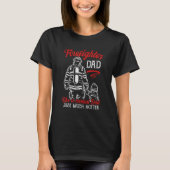 Distressed Firefighter Dad Father s Day Fireman Da Tシャツ (正面)