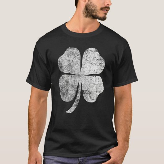 Distressed Four Leaf Clover St Patrick's Day Tシャツ (正面)