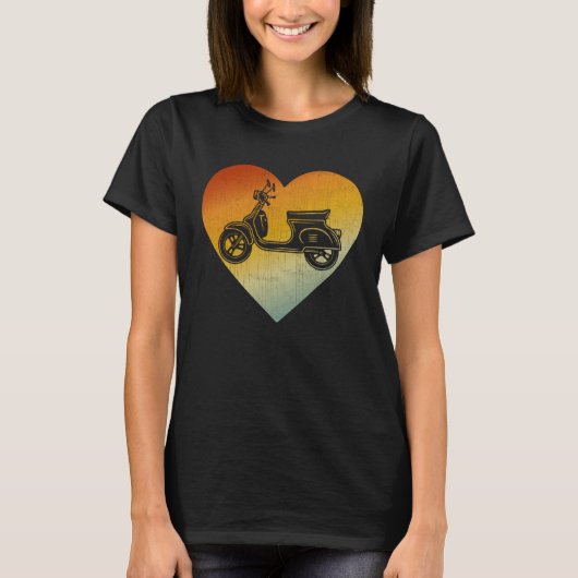 Distressed Heart Retro Style Men Women Scooters Tシャツ (正面)