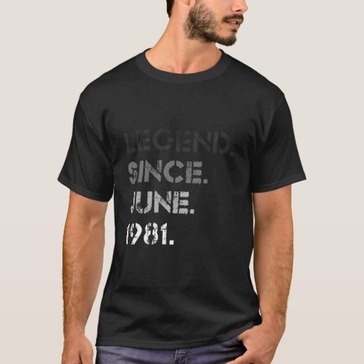 Distressed Legend Since June 1981 42Nd Bday 42 Tシャツ (正面)