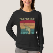 Distressed Manatee Lover Boys Girls Retro Style Ma Tシャツ (正面)