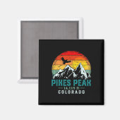 Distressed Pikes Peak Mountain Colorado Retro Hiki マグネット (正面/裏面)