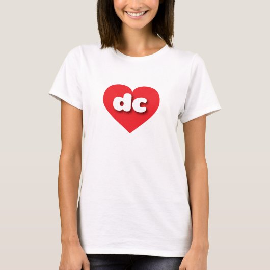 District of Columbia赤いハート- I love dc Tシャツ (正面)