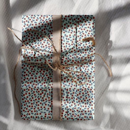 Ditsy Coral Daisies – Mini Floral Seamless Pattern ラッピングペーパーシート