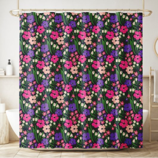 Ditsy Floral Wildflowers Shower Curtain シャワーカーテン