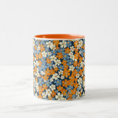 Ditsy Flowers Pattern ツートーンマグカップ (中央)