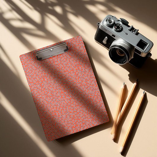 Ditsy White Daisies & Cobalt Leaves – Mini Floral クリップボード