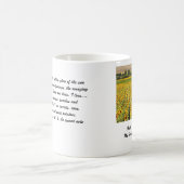 divahil、 こんにちは、私は花型女性歌手ヒラリーです。 私… コーヒーマグカップ (中央)