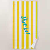 Dive In Fun Yellow and White Striped Pool Party ビーチタオル (正面)