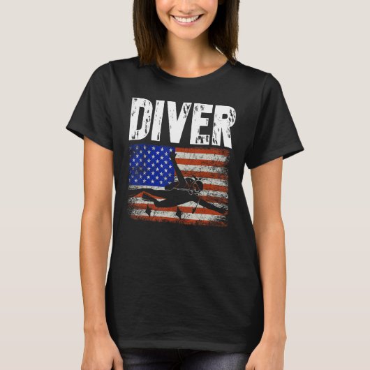 Diver US American Flag Dive Scuba Diving Tシャツ (正面)