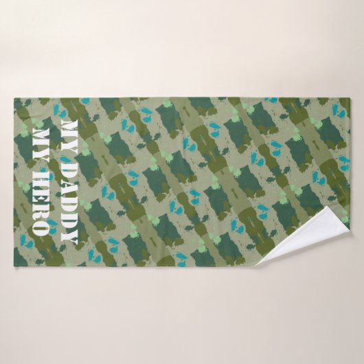 Diverse green colors background バスタオル (バスタオル)