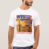 Divided We秋投票アウトGOP Tシャツ (正面)