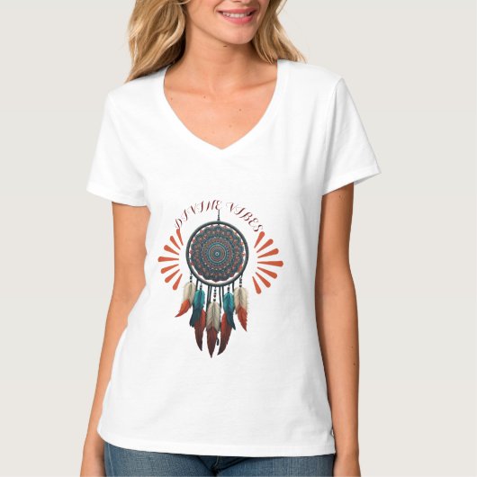"Divine Vibes" Tシャツ – Boho Dreamcatcherデザイン (正面)