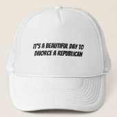 Divorce A Republican Trucker Hat キャップ (正面)