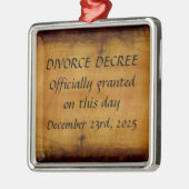 Divorce Decree Custom メタルオーナメント (左)