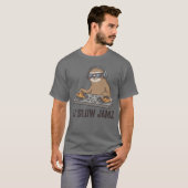 DJスロージャムズ 楽しいナマケモノのキャラクター Tシャツ (正面フル)