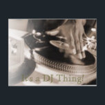 DJモノだ！ ポストカード<br><div class="desc">ヨDJ's!ファンとリスナーに送信するためのカスタマイズ可能なポストカードが必要。これは「DJモノだ！」シリーズの最新作。</div>