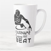 DJ名前をカスタムする カフェラテマグ (右)