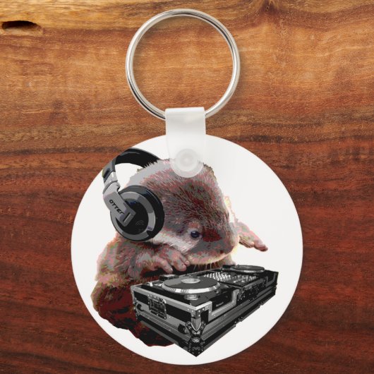 DJ None Otter キーホルダー (正面)