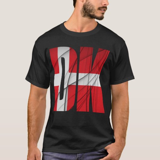 DK – デンマーク国旗 Tシャツ (正面)