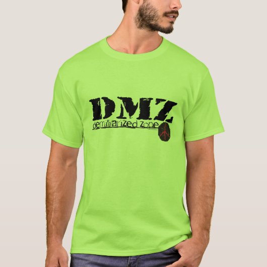 DMZの非武装地帯戦争無しh8無人地帯無し Tシャツ (正面)