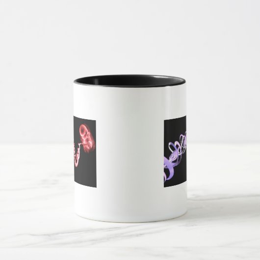 DNAの繊維から成っている臍の緒を持つ胎児 マグカップ (中央)