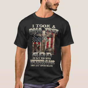 DNAテスト神は私の父である退役軍人は私の兄弟 Tシャツ