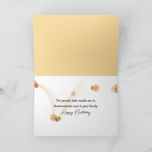 DNA検査結果付きオールドレディ誕生日 カード (内部)